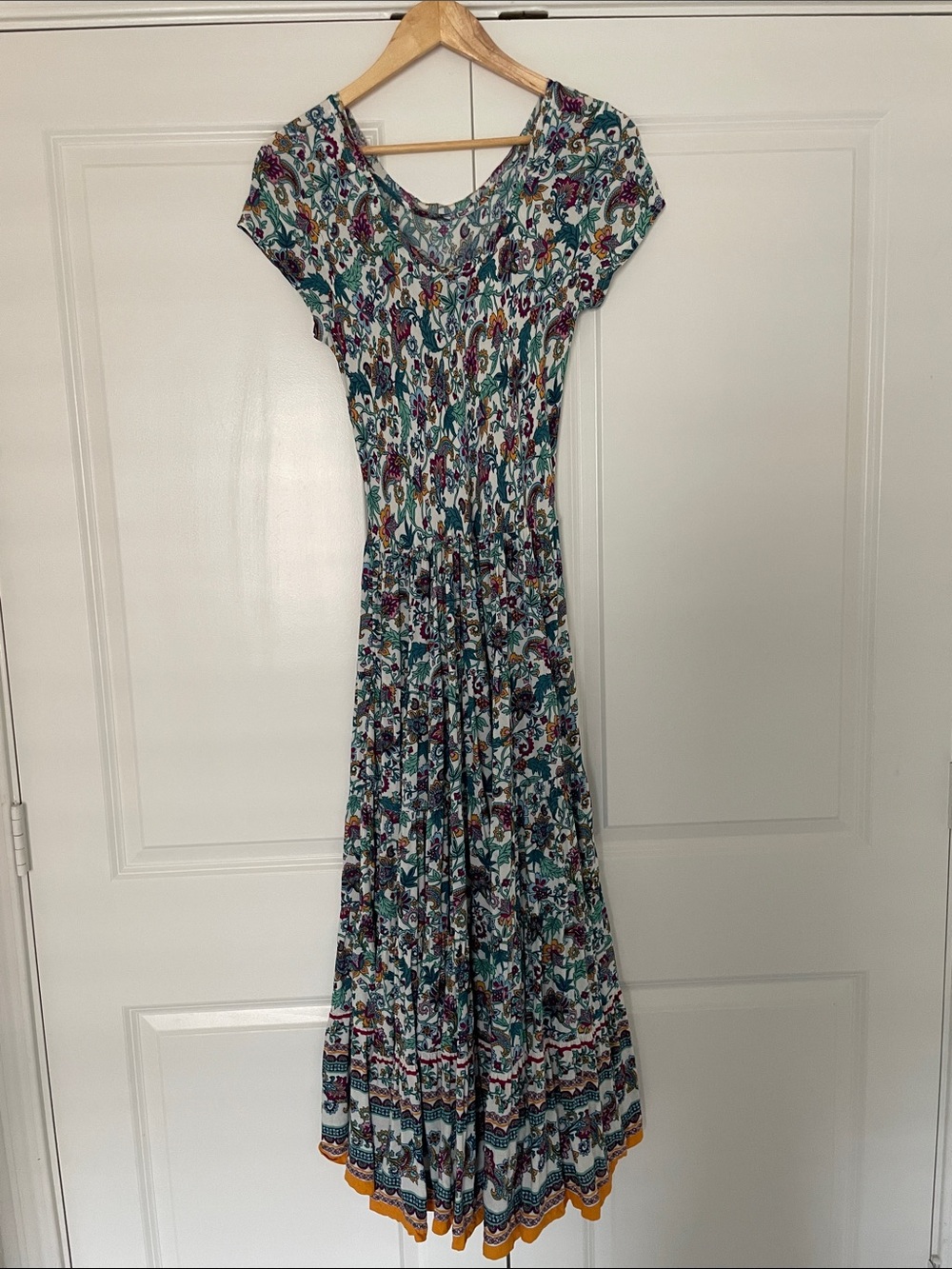 Soft Surrounding Vibrant Floral Boho Maxi Dress Smocked Flowy Viscose small